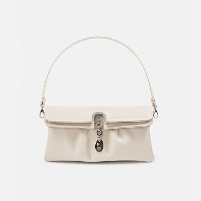 White Buffalo Product - بند بلند دارد<br>طول 29cm<br>ارتفاع 15cm<br>عمق 3cm
<br> - Milky - 3