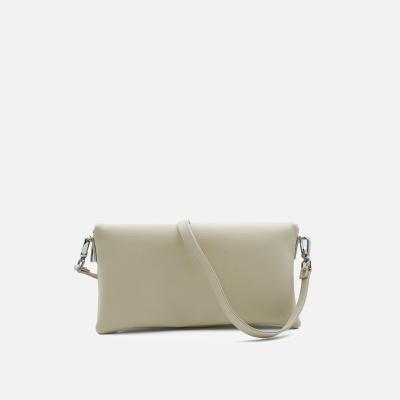 White Buffalo Product - بند بلند دارد<br>طول 29cm<br>ارتفاع 15cm<br>عمق 3cm
<br> - Cream - 1