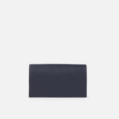 White Buffalo Product - بند بلند دارد<br>طول 23cm<br>ارتفاع 13cm<br>عمق 4cm
<br> - Navy Blue - 3