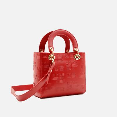 White Buffalo Product - بند بلند دارد<br>طول 21cm<br>ارتفاع 18cm<br>عمق 8cm<br> - Red - 1