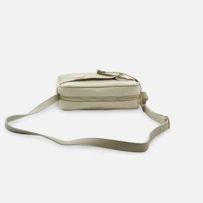 White Buffalo Product - طول 24cm<br>ارتفاع 14cm<br>عمق 6cm<br> - Milky - 1