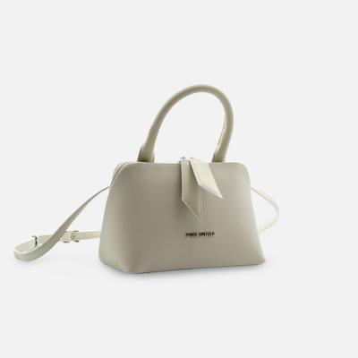 White Buffalo Product - بند بلند دارد<br>طول 22cm<br>ارتفاع 15cm<br>عمق 9cm<br> - Milky - 1