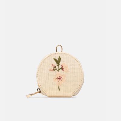 White Buffalo Product - بند بلند دارد<br>طول 9cm<br>ارتفاع 9cm<br>عمق 2cm<br> - Milky - 6