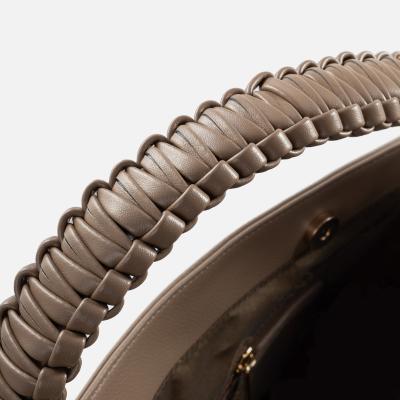 White Buffalo Product - طول 34cm<br>ارتفاع 30cm<br>عمق 10cm<br> - Dark Cream - 1