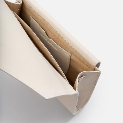 White Buffalo Product - بند بلند دارد<br>طول 21cm<br>ارتفاع 12cm<br>عمق 4cm<br> - Milky - 3