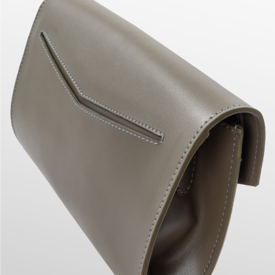 White Buffalo Product - بند بلند دارد<br>طول 21cm<br>ارتفاع 12cm<br>عمق 4cm<br> - تصویر 5