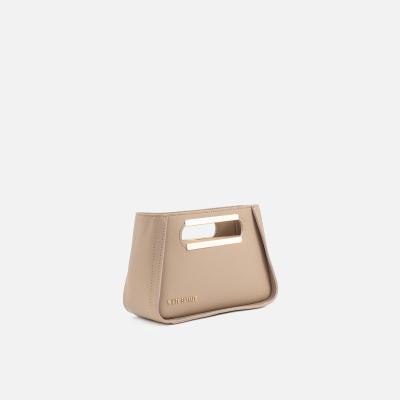 White Buffalo Product - بند بلند دارد<br>طول 20cm<br>ارتفاع 13cm<br>عمق 9cm<br> - Dark Cream - 8
