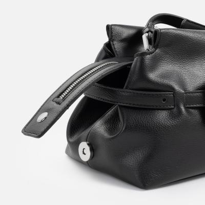 White Buffalo Product - طول 24cm<br>ارتفاع 13cm<br>عمق 12cm<br> - Black Nickel Hardware - 1