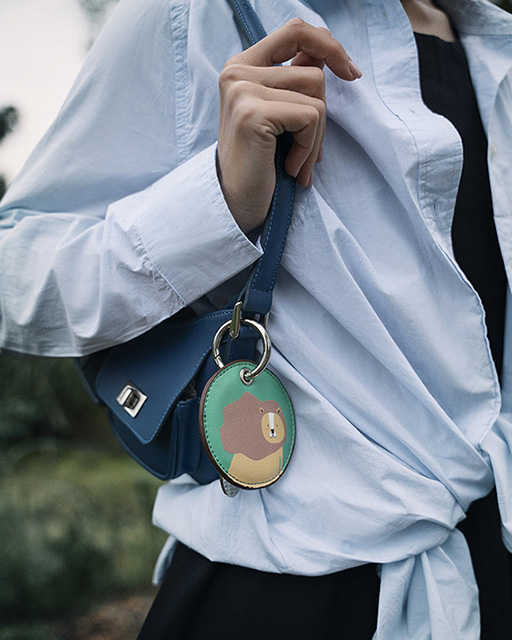 White Buffalo Leather Shoes and Bags - کیف و کفش چرم بوفالو سفید key chain