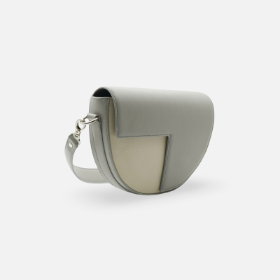 White Buffalo Product - بند بلند دارد<br>طول 23cm<br>ارتفاع 18cm<br>عمق 5cm<br>